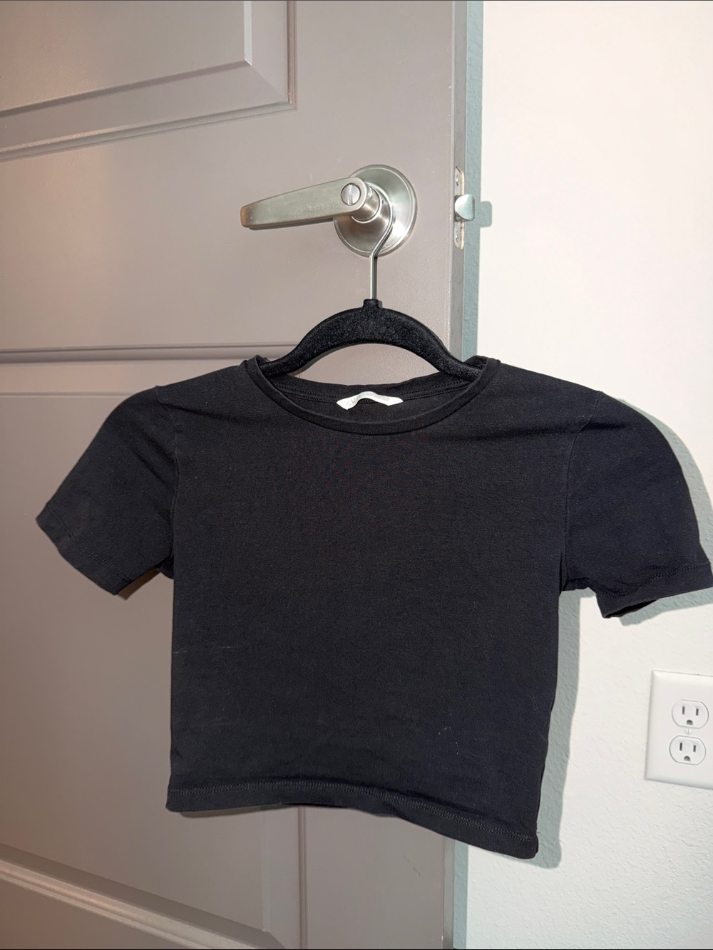 Zara Black Cropped Short Sleeve Top